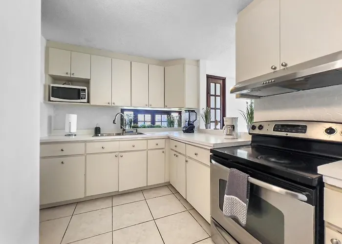 Playas Del Yunque Beach Apt With Pool In Rio Grande